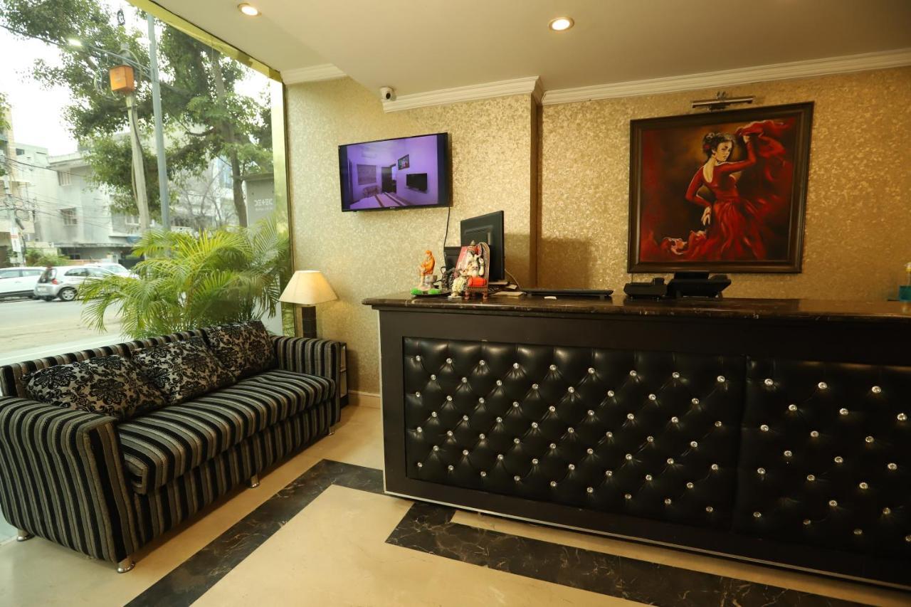 Hotel Capitol Hills - Greater Kailash Delhi Nowe Delhi Zewnętrze zdjęcie