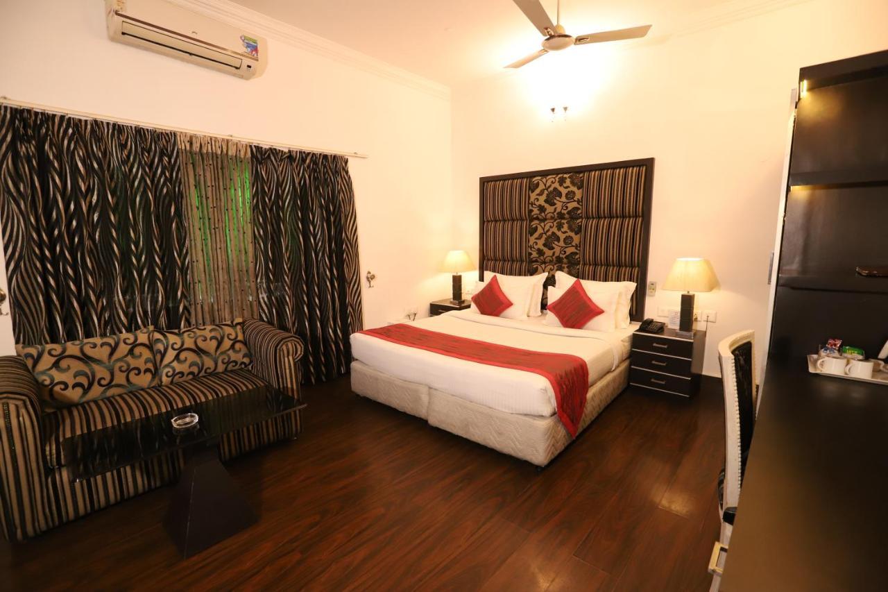 Hotel Capitol Hills - Greater Kailash Delhi Nowe Delhi Zewnętrze zdjęcie