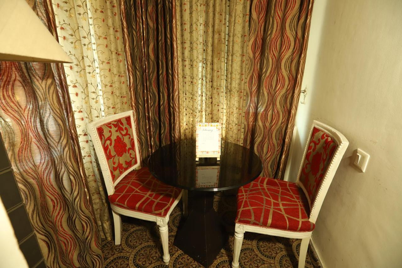 Hotel Capitol Hills - Greater Kailash Delhi Nowe Delhi Zewnętrze zdjęcie