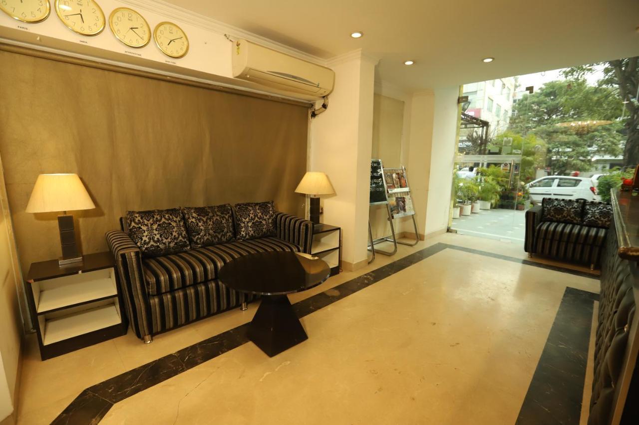 Hotel Capitol Hills - Greater Kailash Delhi Nowe Delhi Zewnętrze zdjęcie