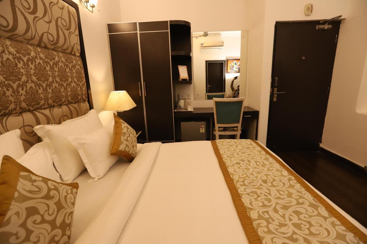 Hotel Capitol Hills - Greater Kailash Delhi Nowe Delhi Zewnętrze zdjęcie